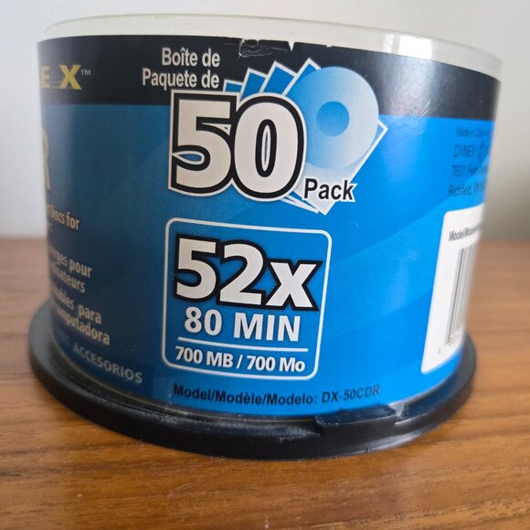 Lot of 26 NEW Dynex CD-R 52X 80 Min 700MB Recordable Compact Discs on spindle. - Picture 2 of 11